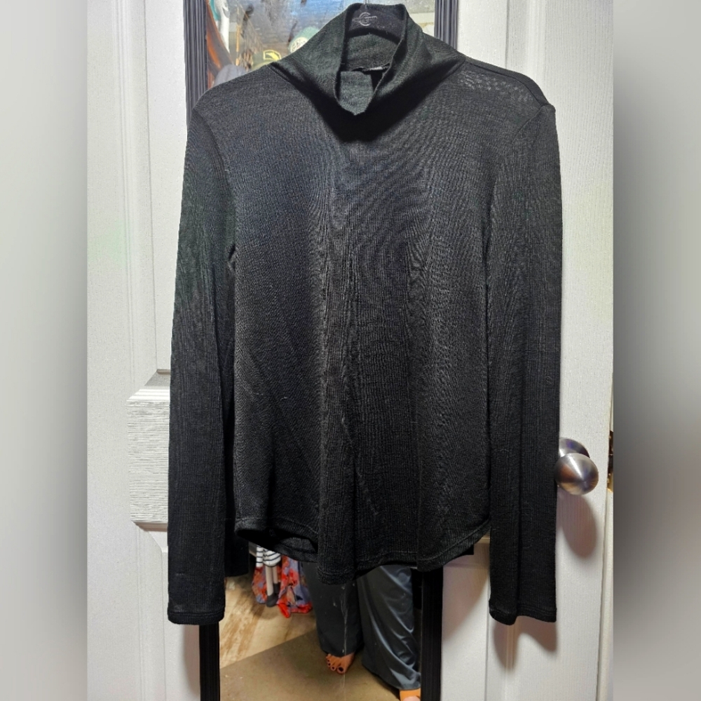 Women's Black turtleneck